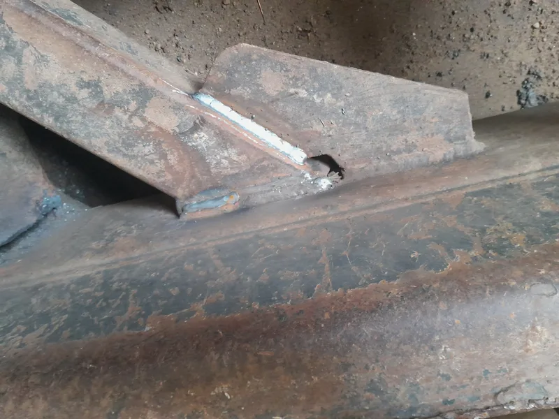 Reparaturen von Maschinenbauteilen und Schweißarbeiten