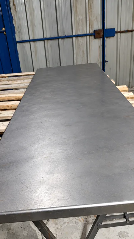Bearbeitung von Blechen und Stahlbauteilen