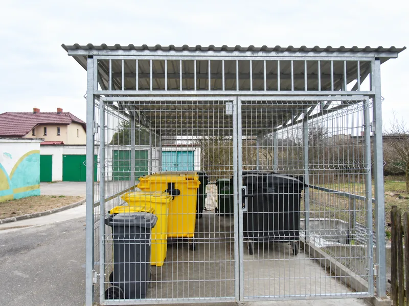 Mülltonnenüberdachungen