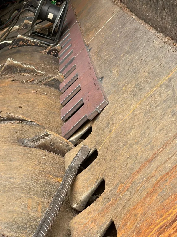 Austausch und Reparatur von Arbeitselementen
